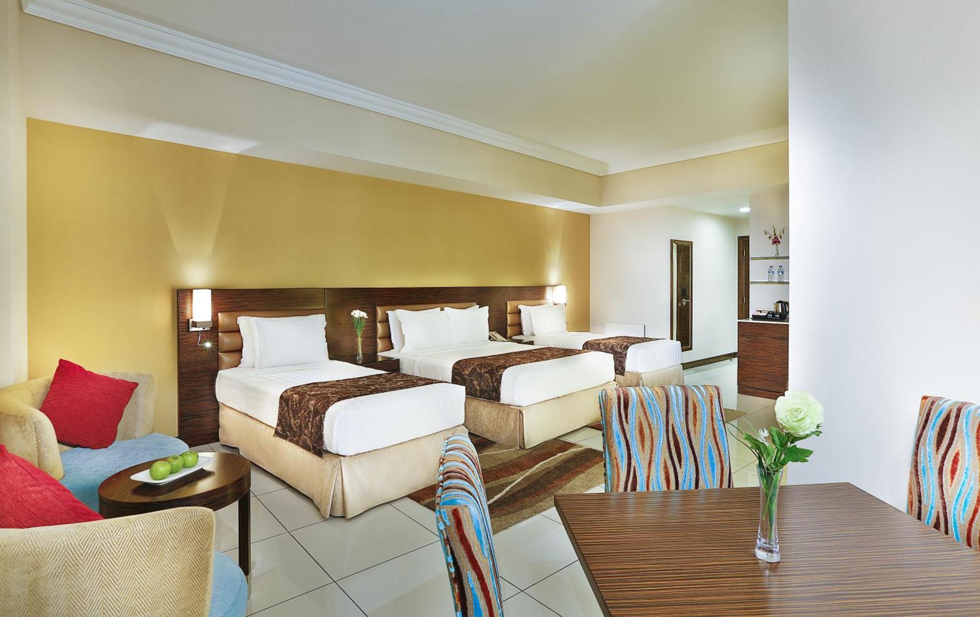 Deluxe Triple Room,79087581:JPEG