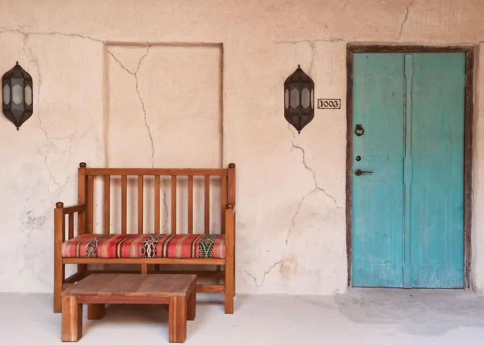 Luxury hotel only: Al Seef Heritage Hotel Dubai, Curio Collection By Hilton