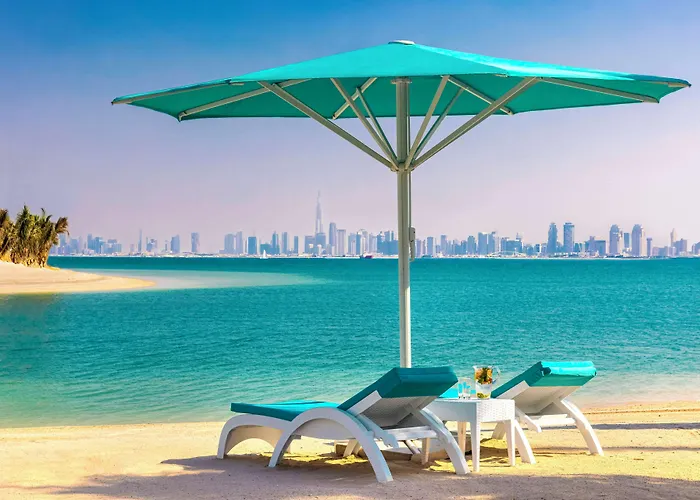 Resort: Anantara World Islands Dubai Resort