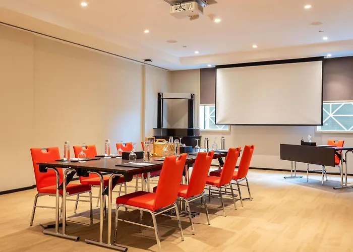 Ibis Dubai One Central