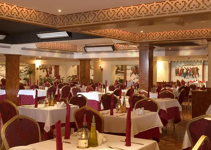 Ascot Hotel